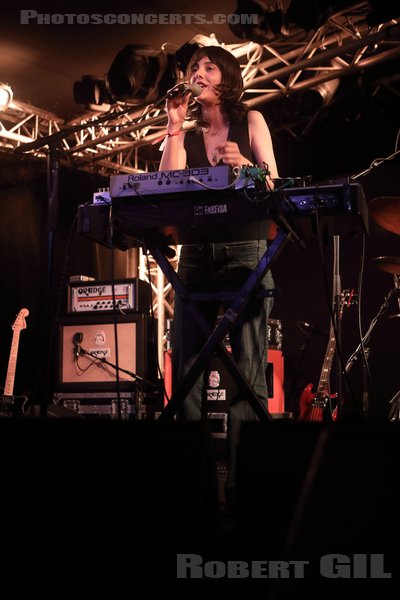 ELISA FLORES - 2023-05-22 - PARIS - La Boule Noire - 